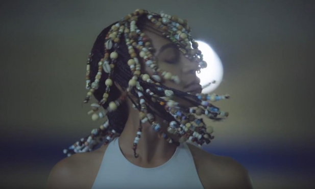 SOLANGE - DON'T TOUCH MY HAIR (OFFICIAL VIDEO)